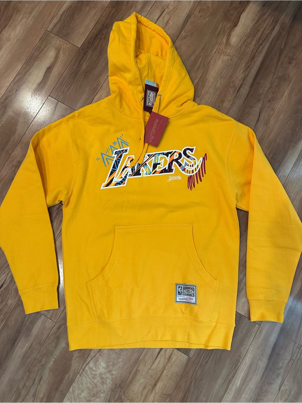 NWT Mitchell & Ness LA Lakers Hardwood Classics Graphic Hoodie Gold M